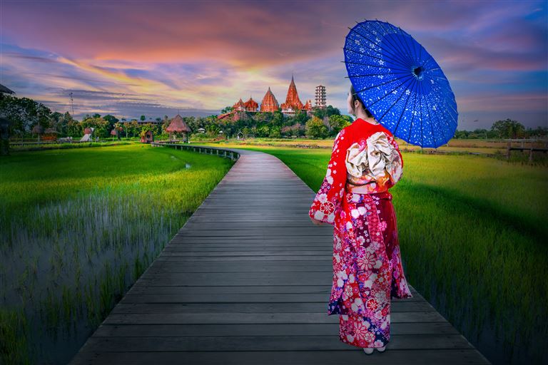 Auf den Spuren von Land und Leuten @ chanchai /adobestock